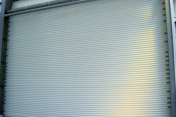 沈陽(yáng)工程卷簾門(mén)批發(fā)：鎧越門(mén)業(yè)，滿足客戶不同技術(shù)需求