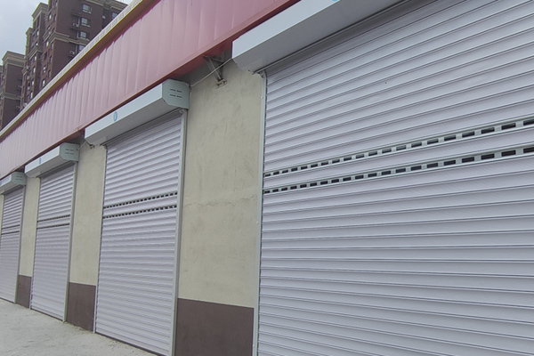 沈陽卷簾門廠家供應(yīng)商場卷簾門規(guī)格型號全，支持定制，價(jià)格透明合理